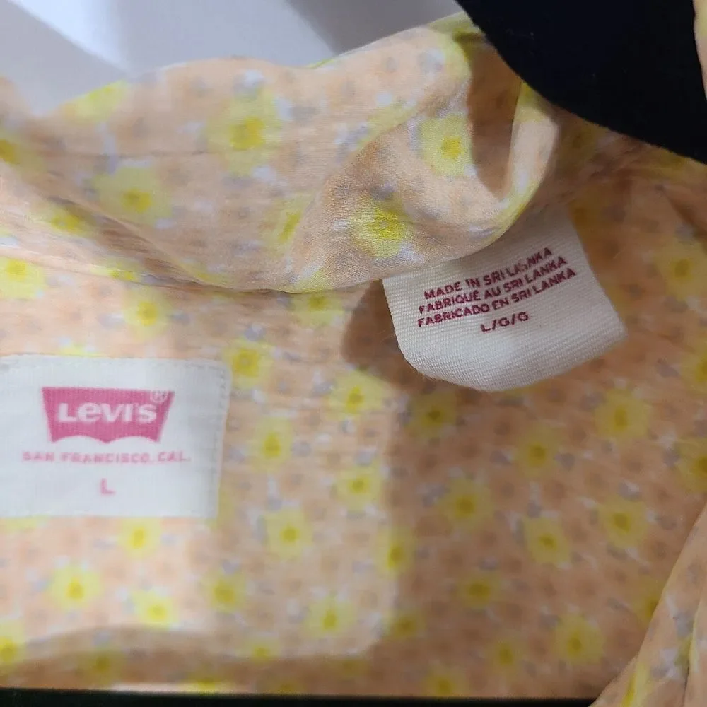 Levis San Francisco CaL L Yellow Floral‎ Short Sleeve Shirt Casual Travel